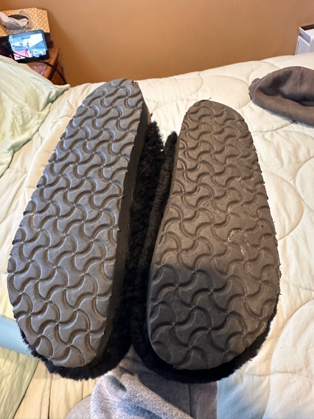BIRKENSTOCK / Papillon Cozy Black Fuzzy Slip-On Slippers - Picture 5 of 7